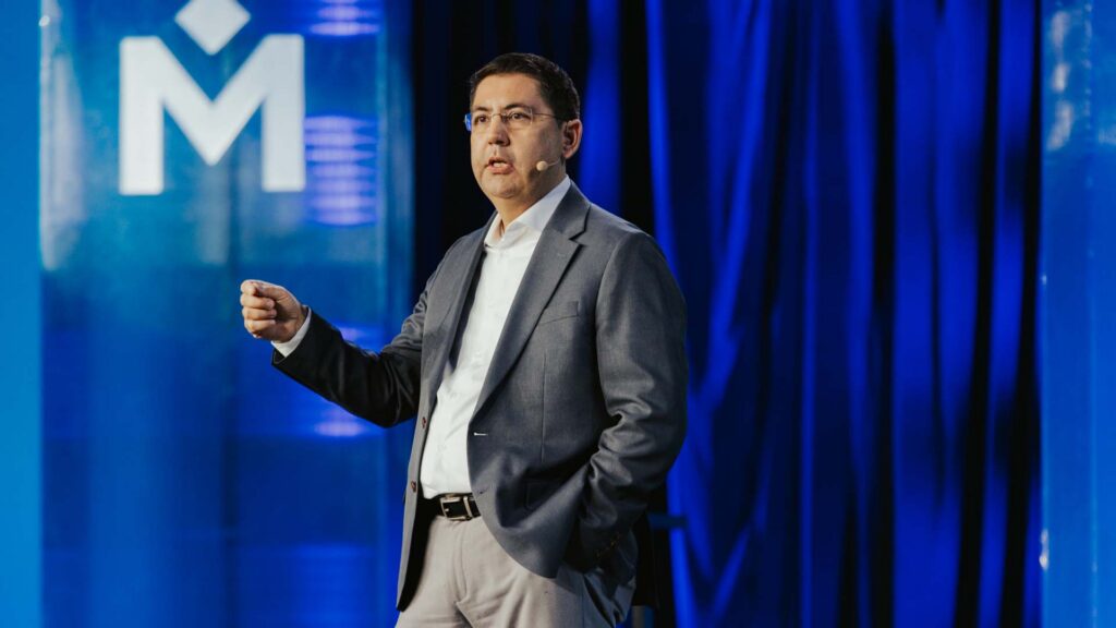 Bank of America's Jason Renteria on mainstage at Medallia Experience '26